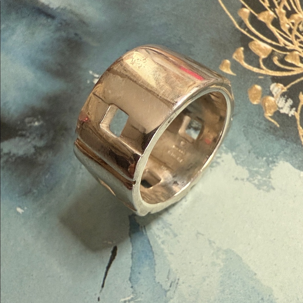 Silver Wide Band Ring Gucci